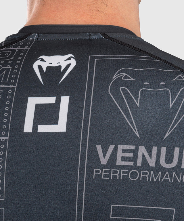 Venum Rashguard Karate Combat Långärmad - Svart/Grå