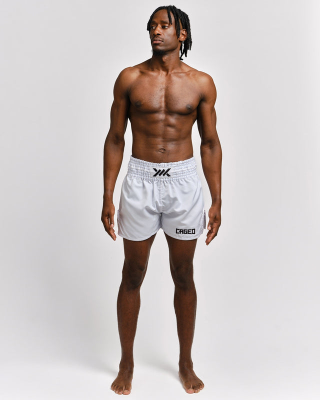 Caged Muay-Thai-Shorts Classic – Weiß/Schwarz