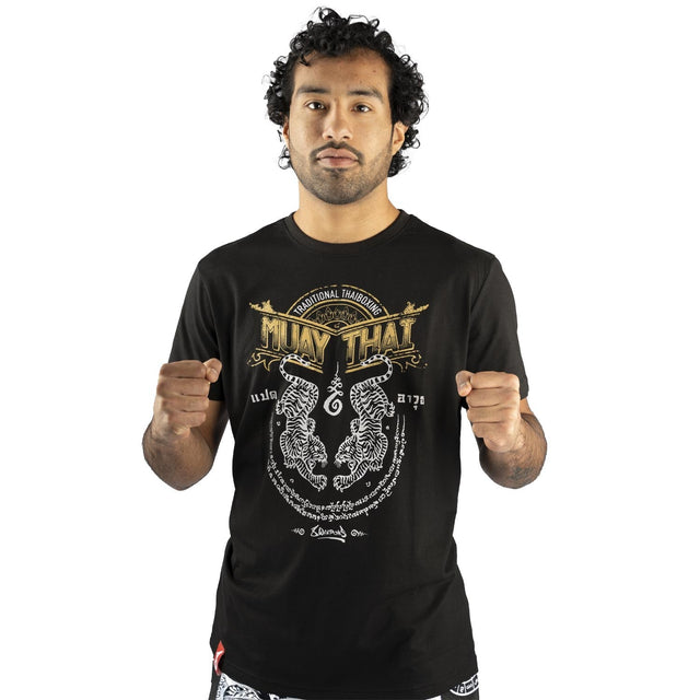 8 WEAPONS T-Shirt Sak Yant Tigers – Schwarz