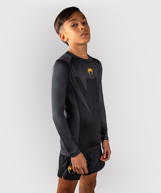 Venum Attack Long Sleeve Rashguard Kids – Black/Gold