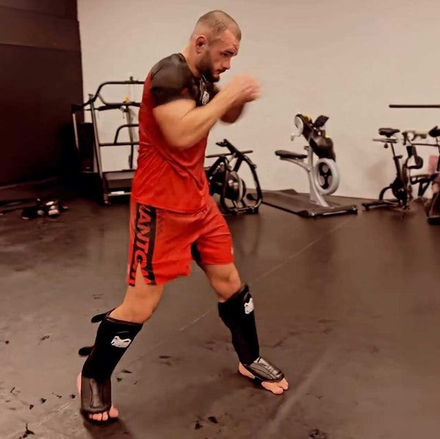 Spodenki MMA Phantom Athletics EVO Apex – Czerwone