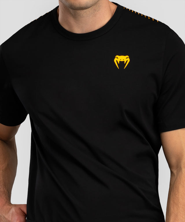 T-shirt Venum Quetzal Fury – Preto/Vermelho