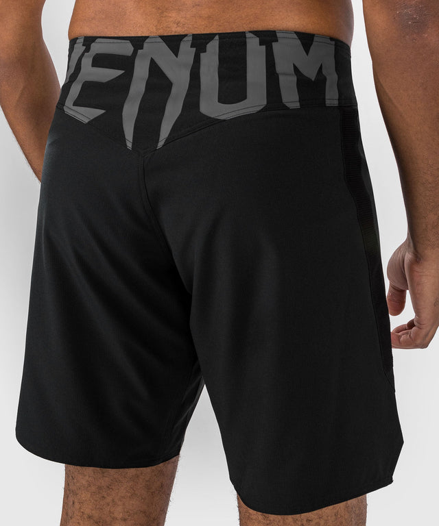 Venum MMA-shorts Light 5.0 – Sort/Hvid