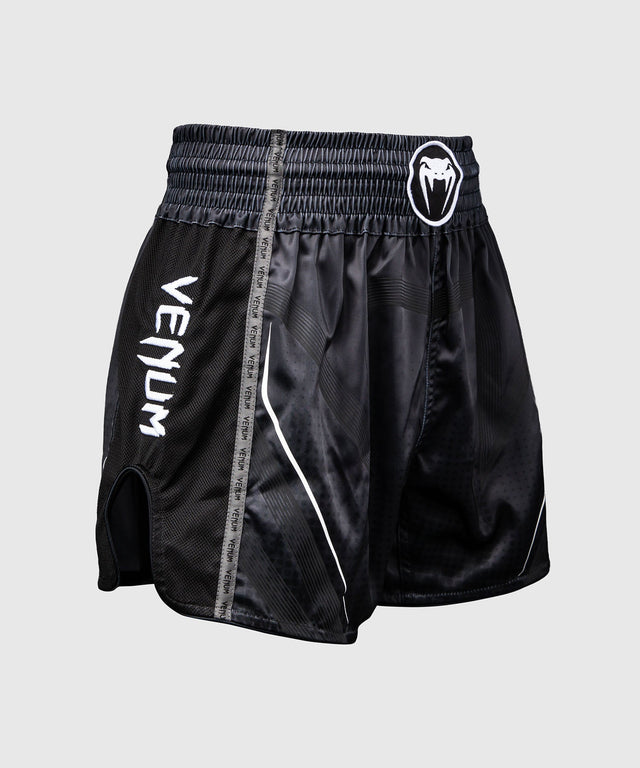 Venum Muay Thai-shorts Stealth – Svart/Vit