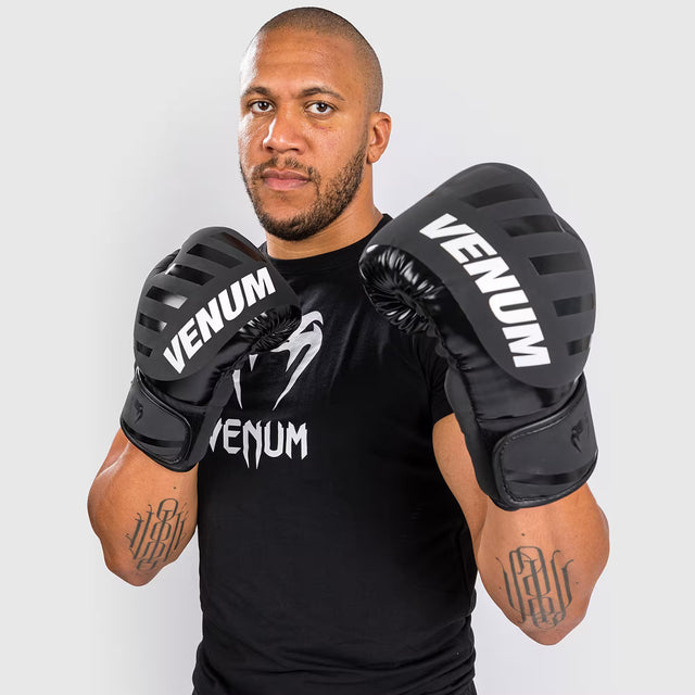 Luvas de boxe Venum Challenger 3.0 Shockwave – Preto/Branco