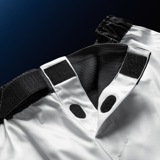 Shorts de MMA Hayabusa Apex Mid – Blanc cassé