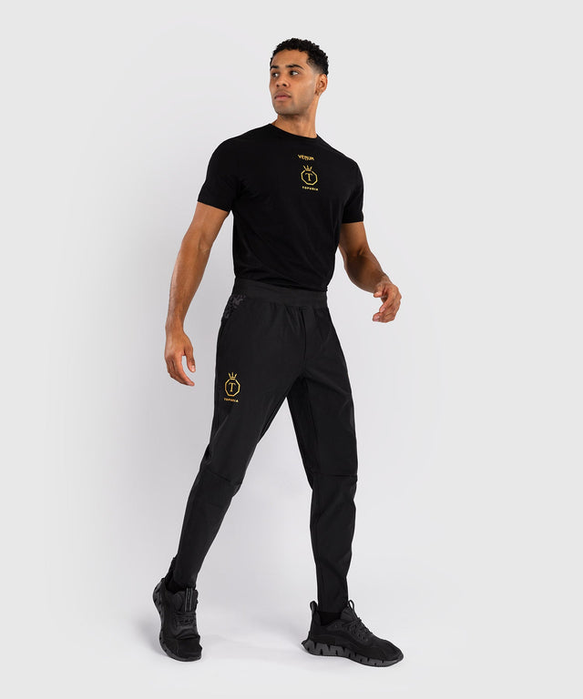 Venum x Topuria Unmatched Jogging-Hose – Schwarz/Gold