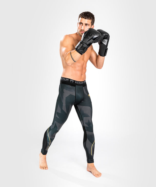 Spats Venum Razor – Preto/Ouro