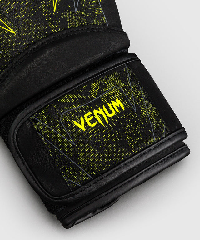 Venum Boksehandsker Impact Amazonia Reborn – Sort/Grøn