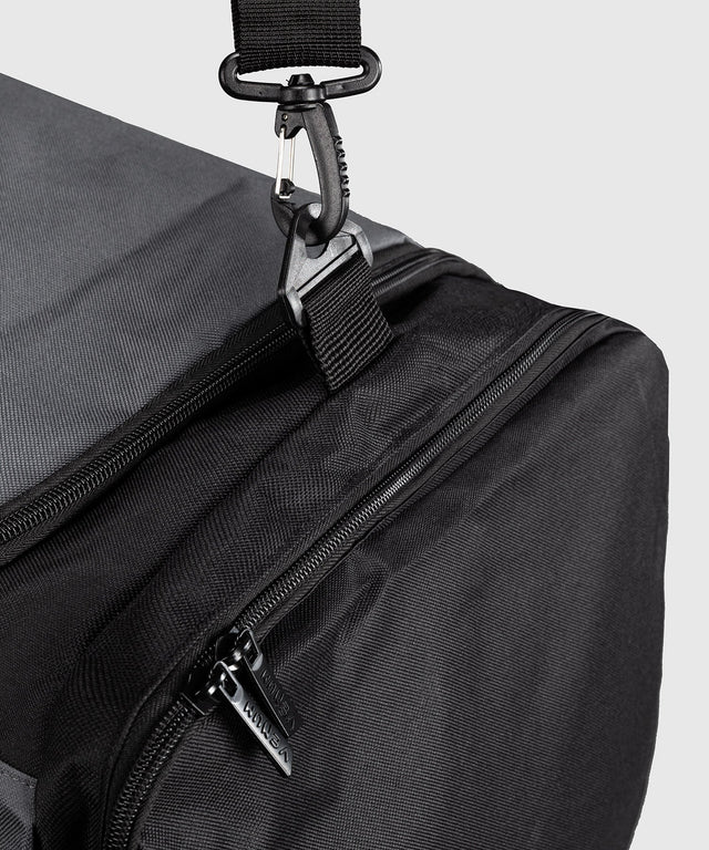 Venum Sporttas Essential L - Grijs/Zwart