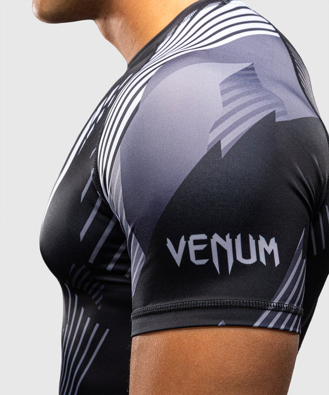 Rashguard Venum No-Gi 6.0 Maniche Corte – Nero/Bianco