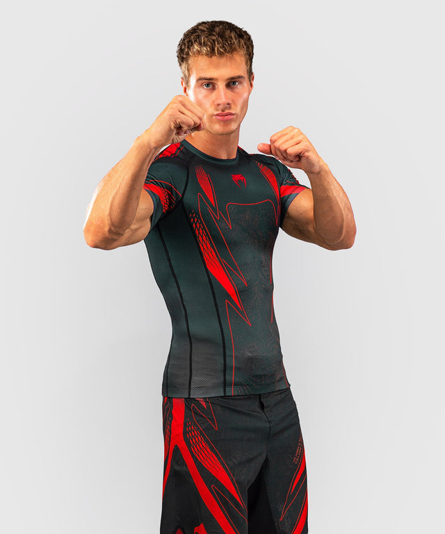 Venum Rashguard Amazonia Reborn Kurzarm - Schwarz/Rot