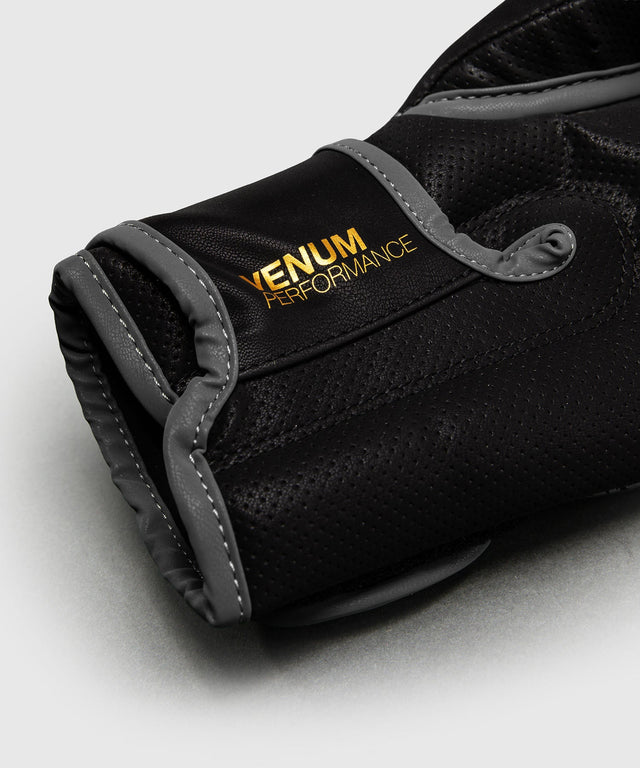 Gants de boxe Venum Matupa – Noir/Gris/Or – vue arrière