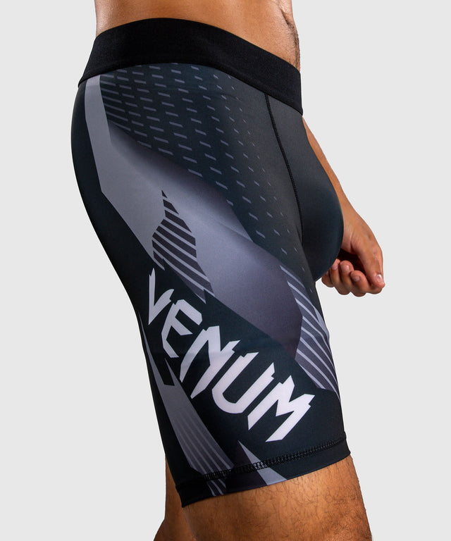 Shorts de compression Venum No-Gi 6.0 – Noir/Blanc