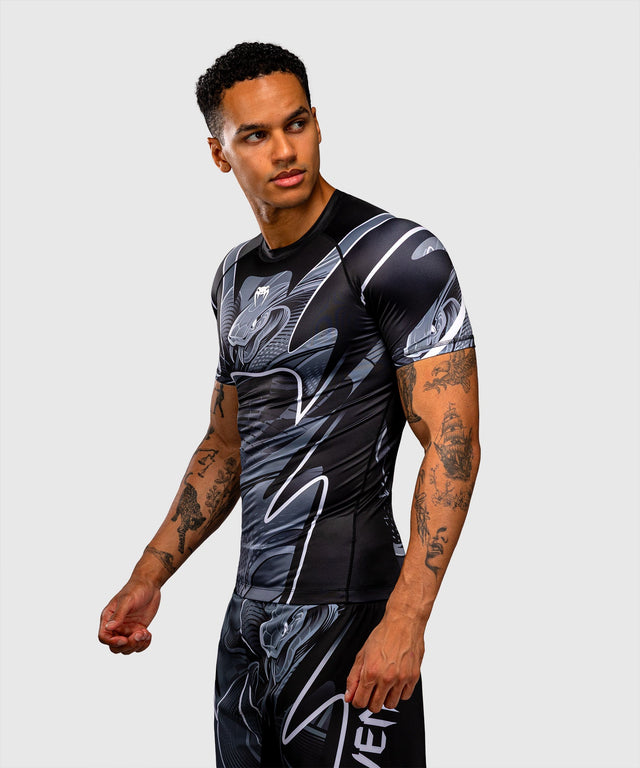 Rashguard Venum Crimson Viper 2.0 Manga Corta – Negro/Gris