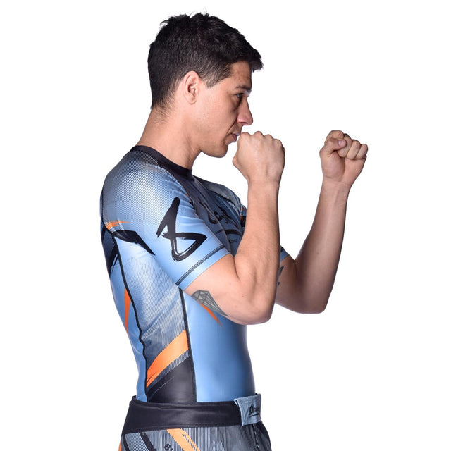 8 WEAPONS Rashguard Shift – Isblå/Orange