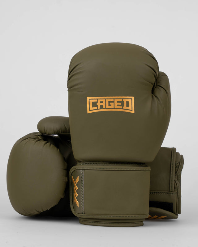 Guantes de boxeo Caged Shadow – Caqui Verde/Oro