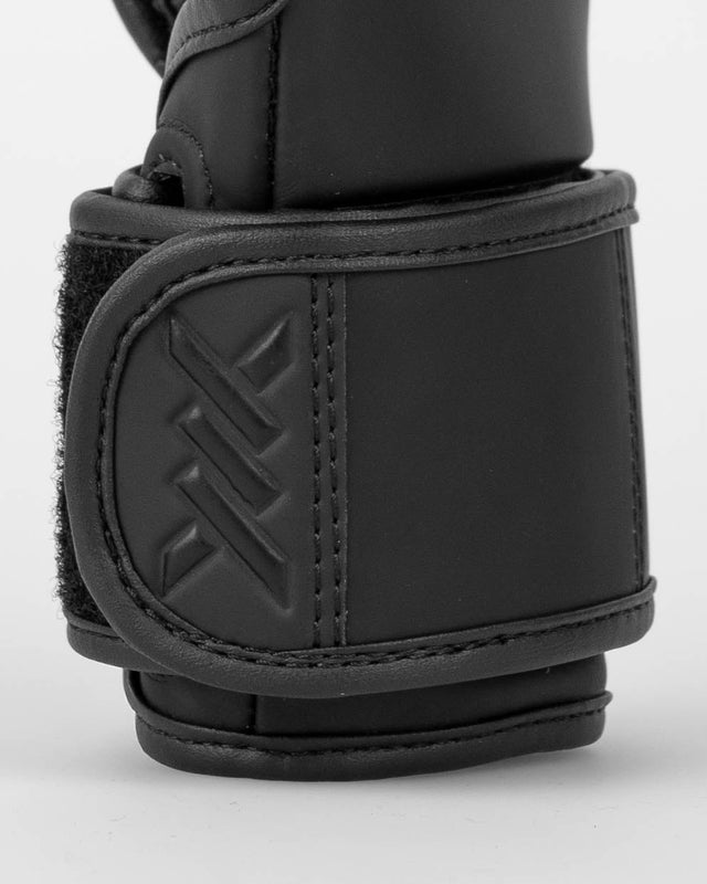 Luvas de sparring MMA Caged Shadow – Preto Mate