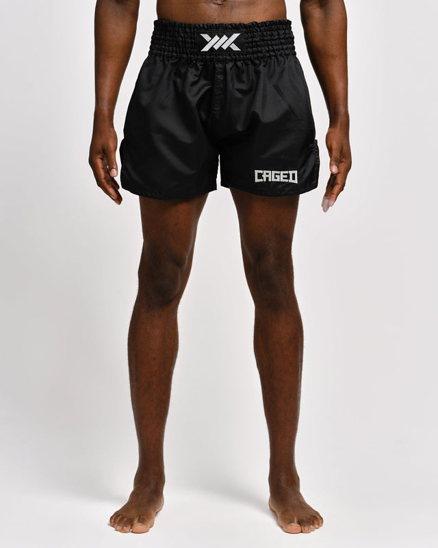 Caged Muay-Thai-Shorts Classic – Schwarz/Weiß