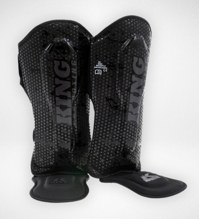 King Pro Boxing Skinnebensbeskyttere Hexagon Børn – Sort/Sort