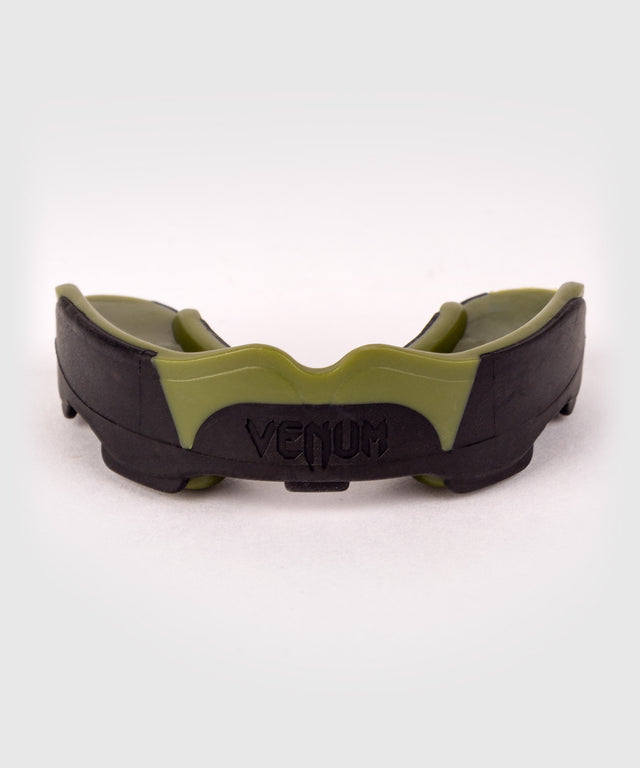 Protector bucal Venum Predator – Negro/Verde caqui