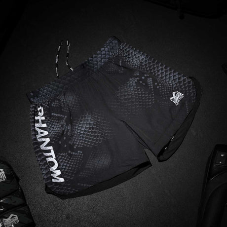 Phantom Athletics MMA-shorts Fusion - Black Mamba