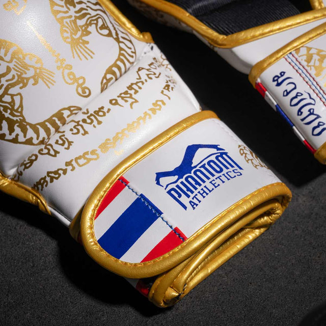 Gants de sparring MMA Phantom Athletics Muay Thai – Blanc/Or