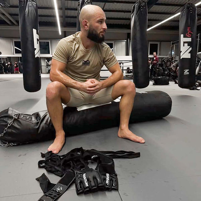 Luvas de MMA Phantom Athletics Apex Fight – Preto