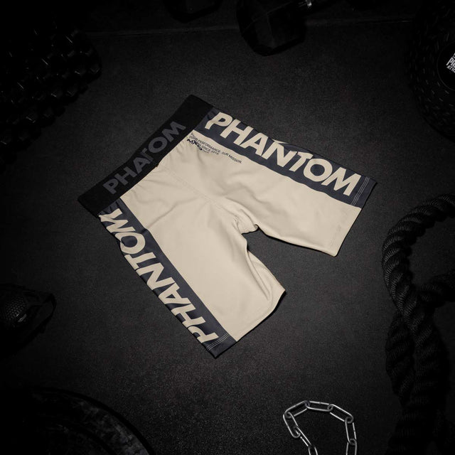 Pantaloni scurți de compresie Phantom Athletics Vector Apex – Nisip
