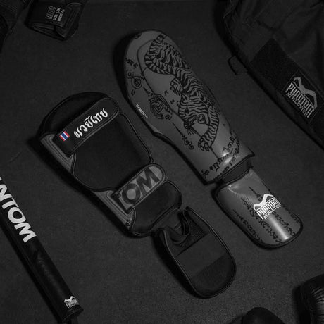 Ochraniacze na piszczele Phantom Athletics Muay Thai – Szare