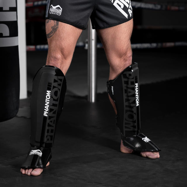 Phantom Athletics Shin guards APEX Striking – Black/Grey