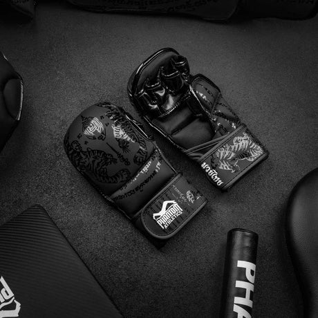 MMA rukavice Phantom Athletics Sparring Muay Thai – Černé