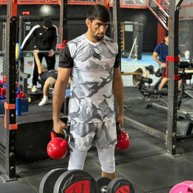 Phantom Athletics Kompressionsshorts APEX 3/4 – Vit