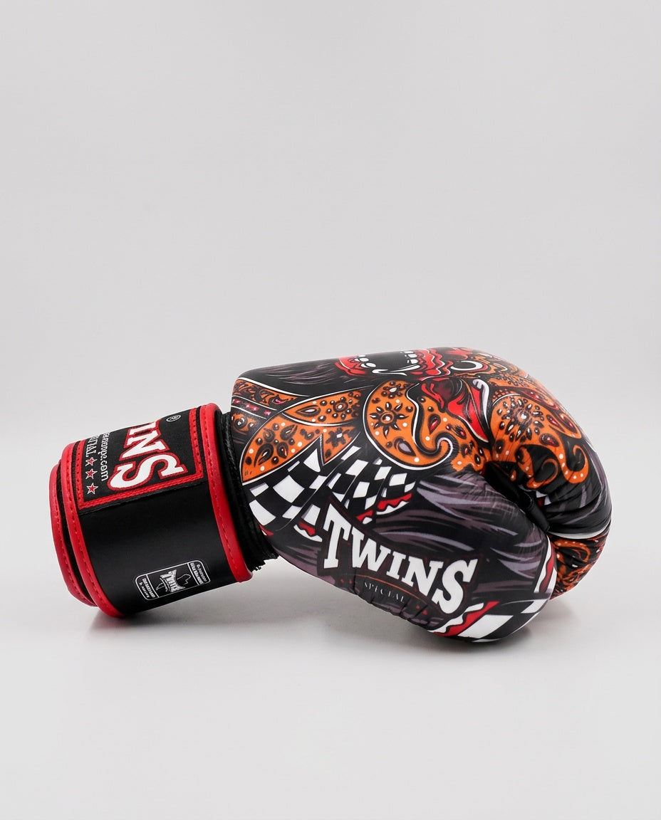 Gants de boxe Twins FBGVL3 Barong – Noir/Rouge/Orange