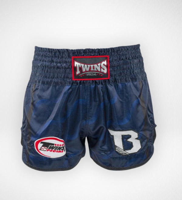 Pantaloni scurți Muay Thai Twins TBT5 – Albastru închis
