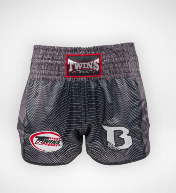Pantaloni scurți Muay Thai Twins TBT1 – Gri