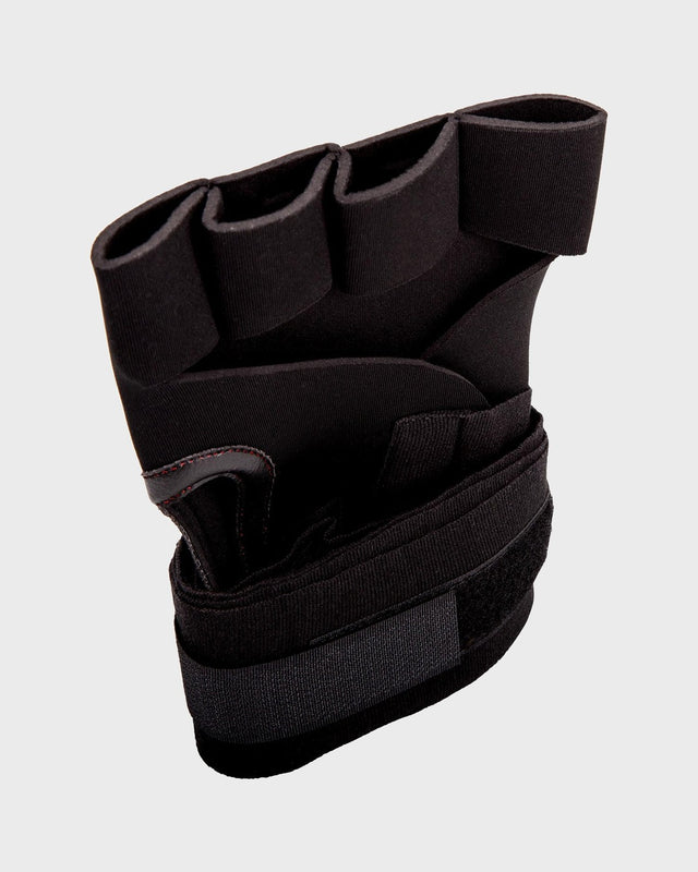 Venum Kontact Gel Inner gloves – Black/Red