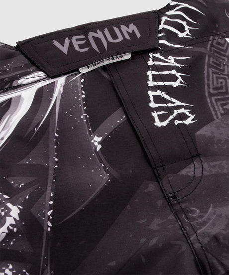 Spodenki MMA Venum Gladiator 3.0 – Czarny/Szary/Biały
