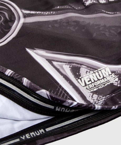 Venum Rashguard Gladiator 3.0 Mâneci Scurte – Negru/Gri/Alb