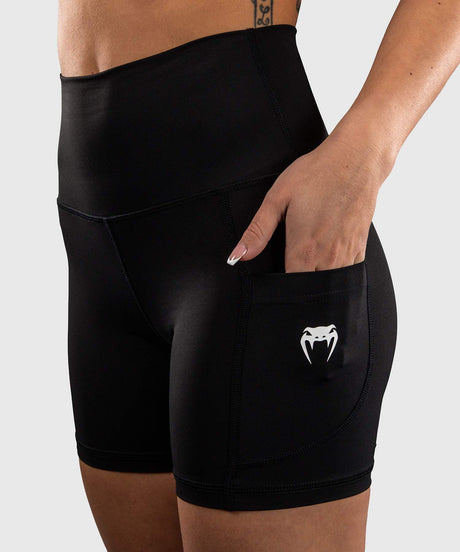 Pantaloncini da ciclismo da donna Venum Essential – Nero