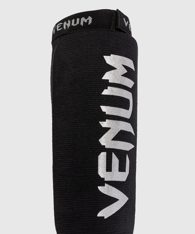 Protège-tibias de kickboxing Venum Kontact – Noir/Argent