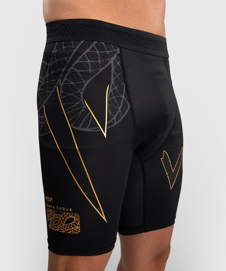 Pantaloni scurți de compresie Venum Serpenti – Negru