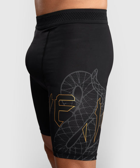 Pantaloni scurți de compresie Venum Serpenti – Negru
