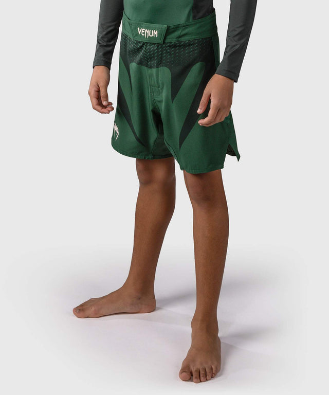 Shorts de MMA Venum Attack Enfant – Vert/Blanc cassé