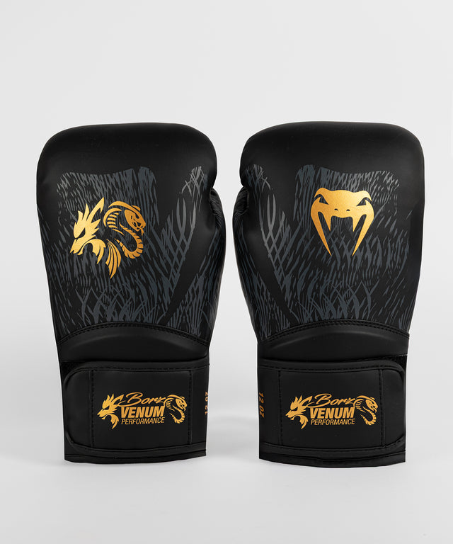 Gants de boxe Venum x Chimaev – Noir/Or