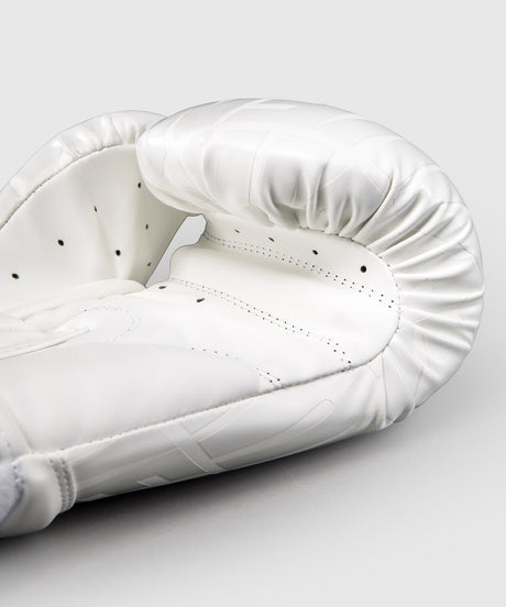 Boxerské rukavice Venum Contender 1.5 XT 3D – Bílé/Zlaté (VENUM-06042-717)
