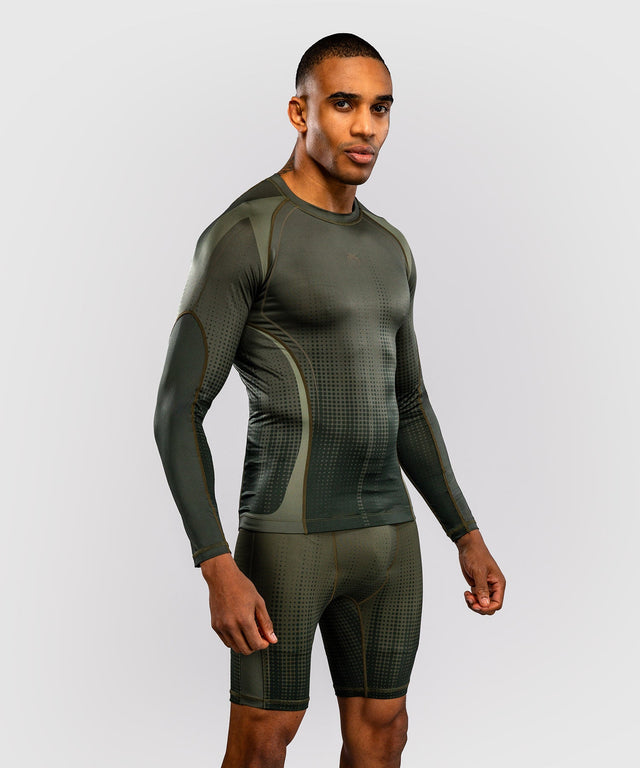 Venum Rashguard Stealth Lange Ärmel – Khaki/Armeebraun