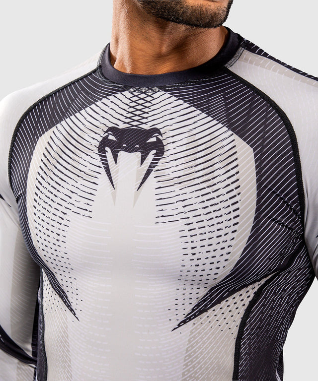 Rashguard Venum Galactic 3.0 Manga Comprida – Offwhite/Preto