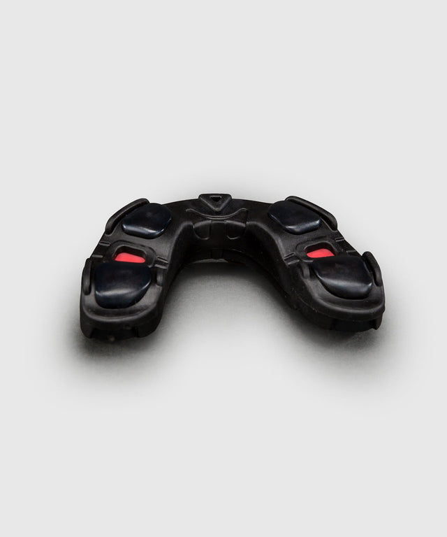Protector bucal Venum Predator – Negro/Rojo