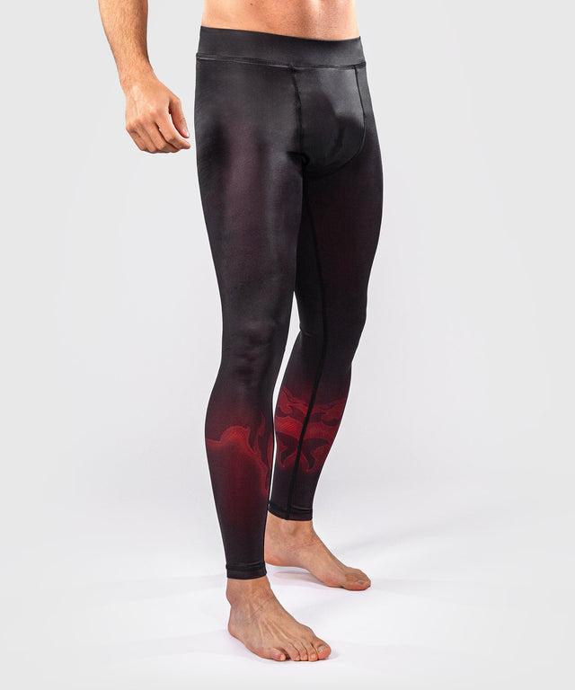 Pantaloni scurți de compresie Venum Spectre – Negru/Roșu